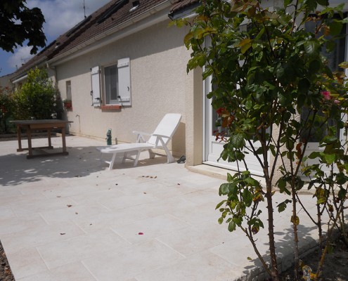 Courtier en travaux : aménagement d'une terrasse à Saint Jean de La Ruelle, avec Travaux Tranquil